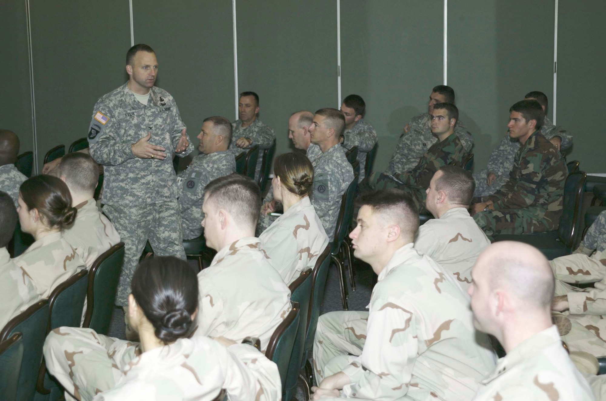 SHAW AIR FORCE BASE, S.C.-- Army Col. Kevin Felix, 4th Battlefield Coordination Detachment commander, begins Joint Professional Development training for Shaw Army and Air Force members Nov. 30 at the Carolina Skies Club. The monthly training is for senior leadership members to discuss joint-mission deployment topics. (U.S. Air Force photo/Senior Airman Holly Brown)  