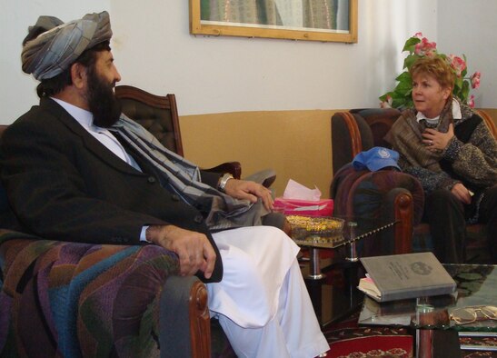 Governor Delbar Jan Arman meets in his office here with Assistant Secretary-General for Peacekeeping Operations Jane Holl Lute Dec. 8.  The high-level visit by the UN official was to discuss future coordination between the UN, the United Nations Assistance Mission in Afghanistan, and the government of Afghanistan, especially in Zabul Province here.  (Air Force photo by Capt. Bob Everdeen)