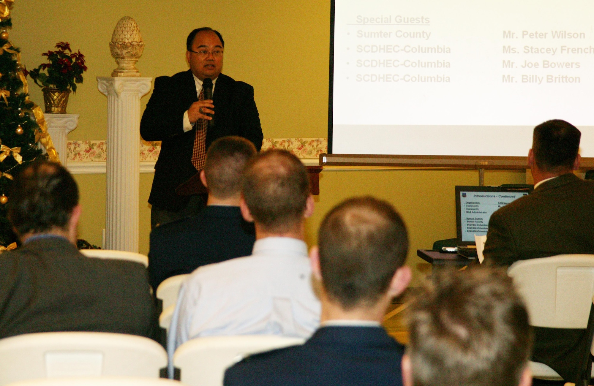 SHAW AIR FORCE BASE, S.C. -- Juvenal Salomon; 20th Civil Engineer Squadron Restoration Board Advisory Board Administrator, briefs the RAB's cleanup effort of trichloroethylene, or TCE, in local ground water. Shaw has been aggressively cleaning up TCE since the early 1990s. The purpose of the RAB meeting is to inform the public about the progress and answer any questions or concerns they may have. (U.S. Air Force photo/Tech. Sgt. Kevin Williams) 
