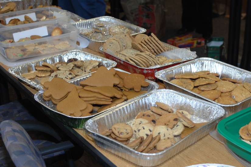 LANGLEY AIR FORCE BASE, Va. -- More than 2,000 dozen cookies were donated to the Airmen’s cookie drive Dec. 14. The cookies were distributed by the Langley Officers' Spouses Club to dormitory residence and other base personnel. (U.S. Air Force photo/Staff Sgt. April Wickes) 