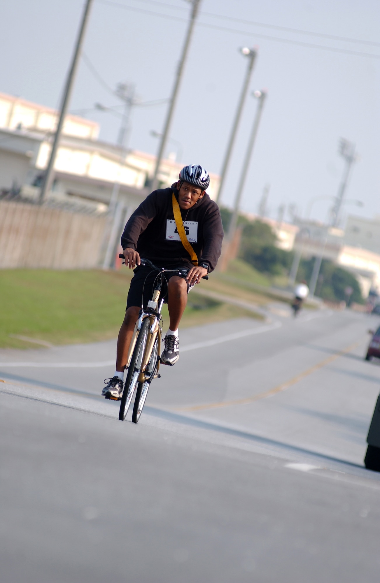 James Sterling, 18th Component Maintenance Squadron, rides toward the finish line Dec. 15 during Kadena's first biathlon. More than 160 athletes participated in the event, including Airmen, Soldiers, Sailors, Marines, civilians and family members.
(U.S. Air Force/Senior Airman Nestor Cruz)