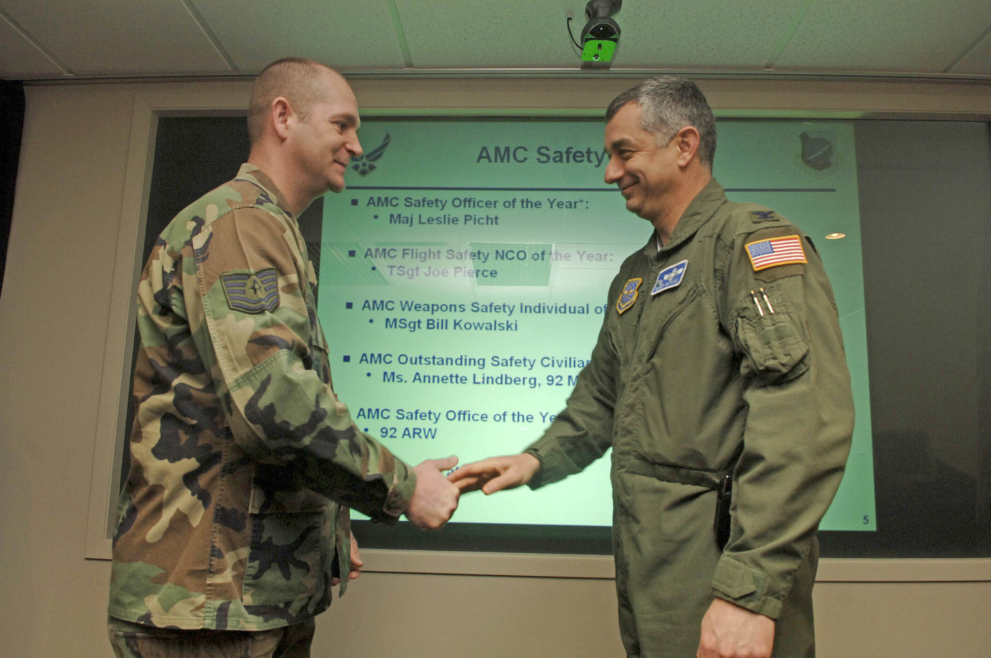 Safety NCOIC receives AMC award > Fairchild Air Force Base > Article