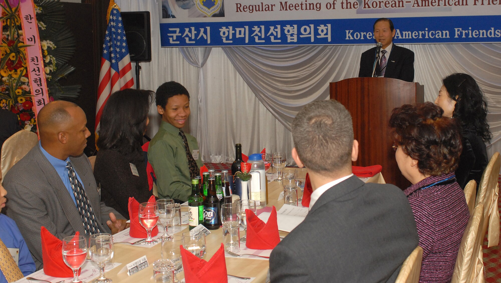 GUNSAN CITY, South Korea -- Mr. Dong Shin, Moon, Mayor of Gunsan City, begins the Annual Friendship Dinner ceremony with opening remarks here Dec. 20. The dinner is part of the Good Neighbor Program that highlights the relationship between the Republic of Korea and United States military. (U.S. Air Force photo/Senior Airman Giang Nguyen)