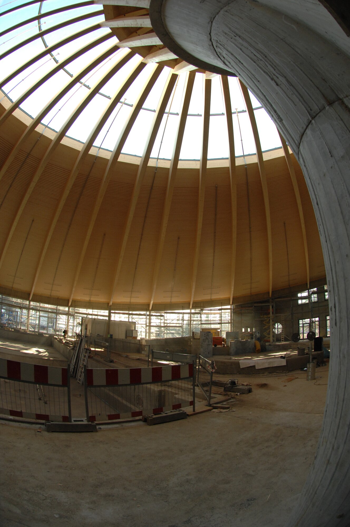 Construction continues Dec. 19 on Ramstein's indoor aquatic center. It is projected for completion late summer or early fall 2008.  (U.S. Air Force photo/Airman 1st Class Amber Bressler)(RELEASED)