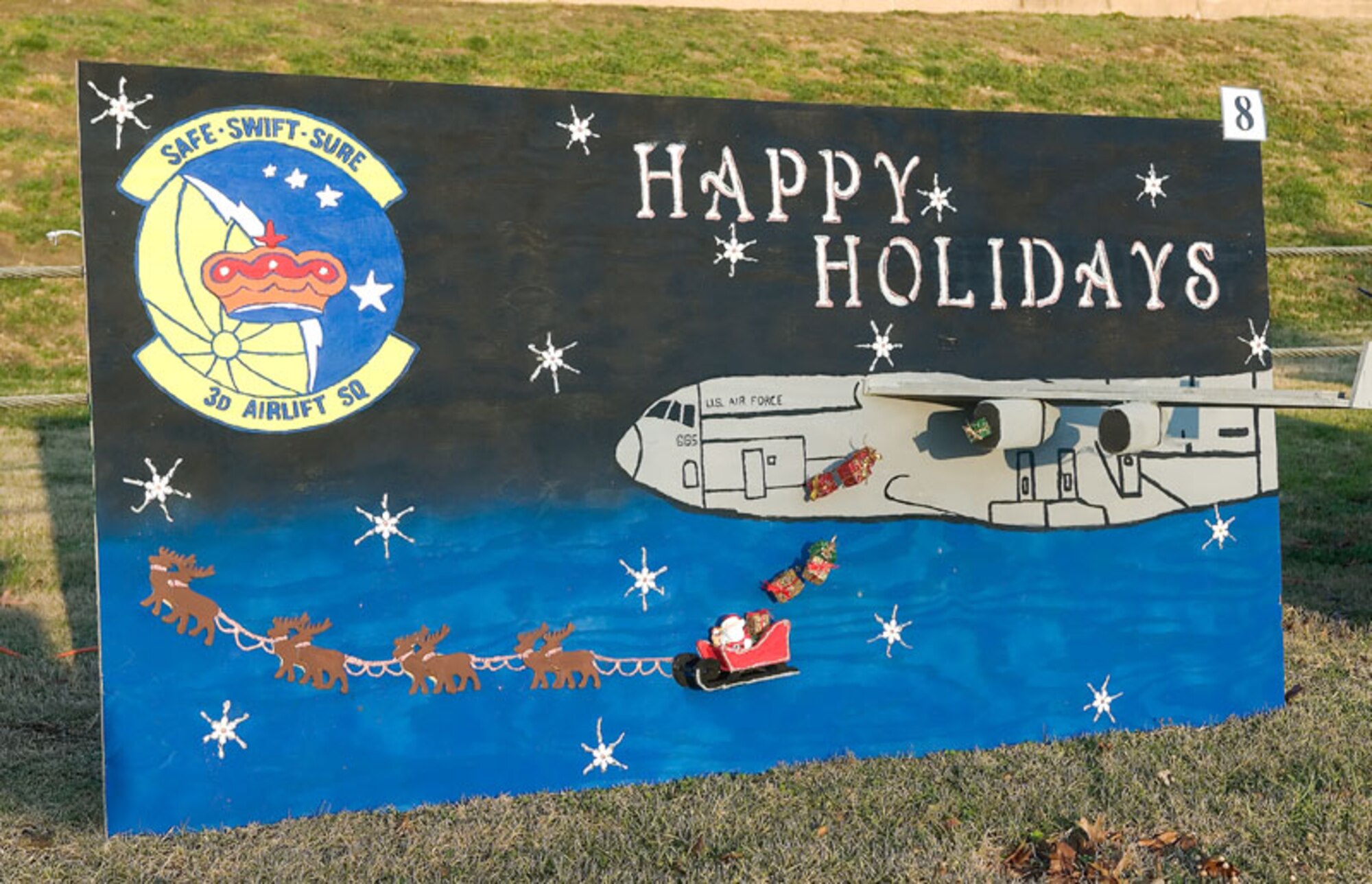 3rd Airlift Squadron holiday card.  (U.S. Air Force photo/Jason Minto)