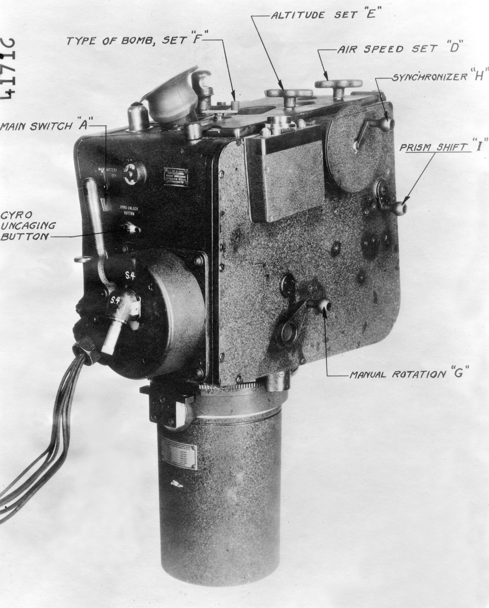 Like so many other bombsights, the Inglis L-1 (1932) also proved inferior to the Norden bombsight. (U.S. Air Force photo)