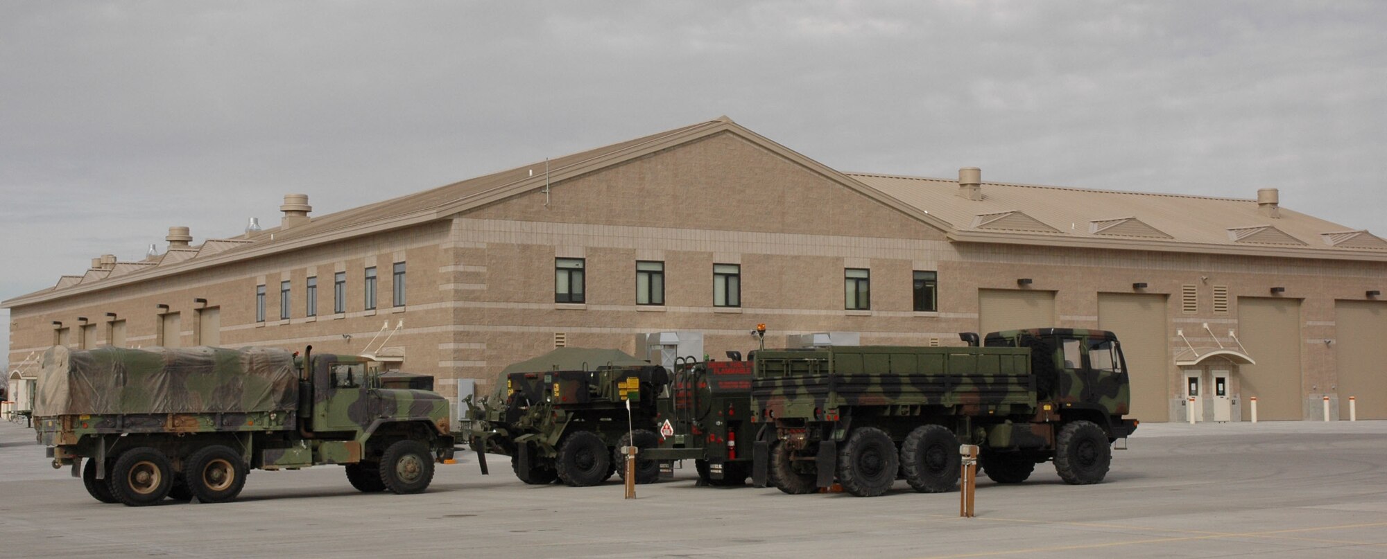 MOUNTAIN HOME AIR FORCE BASE, Idaho – Architects and facility design experts with the 366th Civil Engineer Squadron recently earned two Air Combat Command awards for facility design excellence for buildings like the 726th Air Control Squadron’s complex. Opened in June 2006, the complex includes an 11,200 square-foot supply building and a 29,000 square-foot vehicle maintenance bay, allowing the unit’s people to move from four buildings scattered across the base into two co-located facilities. The $9.2 million program also included a vehicle parking area capable of holding the squadron’s entire fleet of government vehicles and towed equipment. Air Force photo by Master Sgt. Brian S. Orban