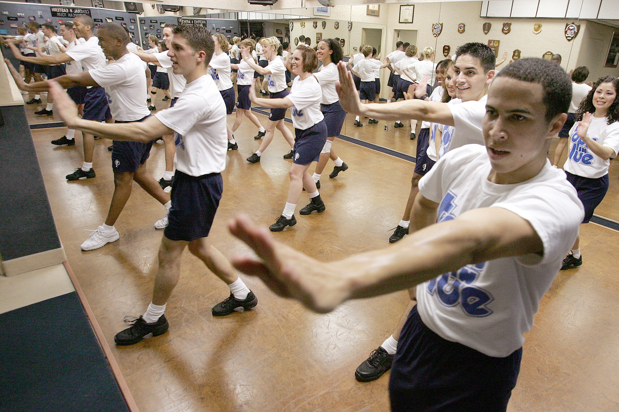 Tops in Blue 2007 cast members rehearse in their production center Feb. 7 at Lackland Air Force Base, Texas. This year's theme is "The Fly-By." The Air Force's expeditionary entertainers will hit the road in April and will perform approximately 128 shows at 110 locations in 27 countries and to 300,000 Airmen and their families. (U.S. Air Force photo/Robin Cresswell)
