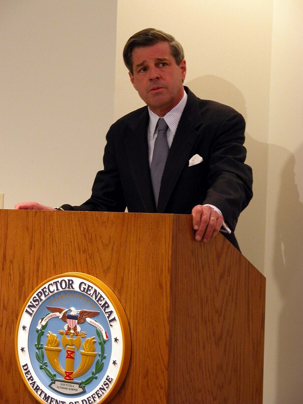 Former U.S. civil administrator in Iraq L. Paul Bremer 
addresses DoD inspector general staff at their headquarters in Arlington, Va., 
Nov. 15. Bremer came to accept the 2004 Joseph H. Sherick award. The award is 
named after DoD's first IG and is the highest honor given by that organization 
to people outside the department. Photo by Sgt. 1st Class Doug Sample, 
USA