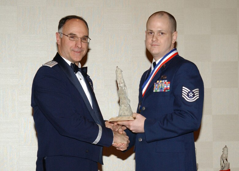 EIELSON AIR FORCE BASE, Alaska -- The 354th Fighter Wing 2006 Non Commissioned Officer of the Year is Technical Sgt Raymond Jock.
(U.S. Air Force photo by Airman Christopher Griffin)