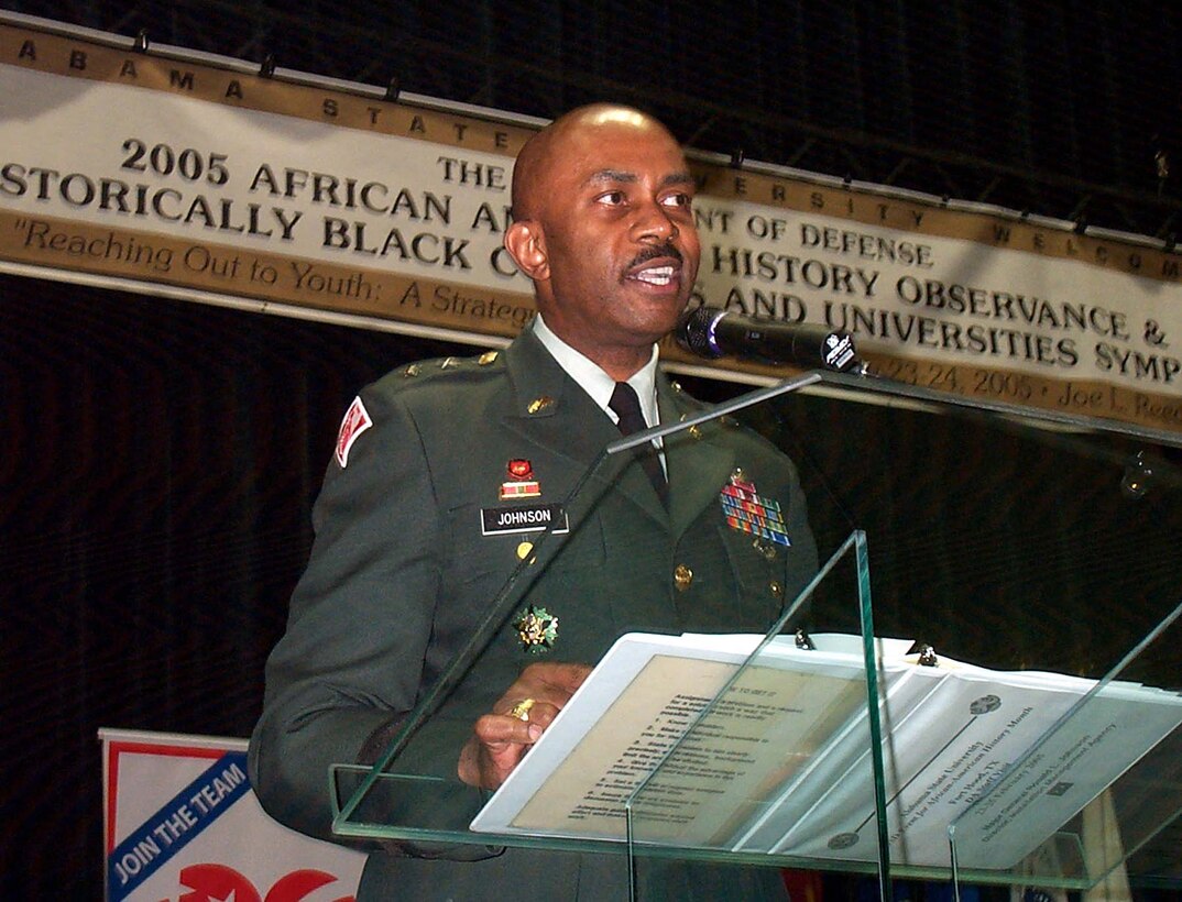 Army Maj. Gen. Ronald L. Johnson challenged a group of 
students at Alabama State University to strive for excellence and told them 
that defeat makes success much more satisfying. Johnson, director of the Army 
Installation Management Agency, made his comments during DoD's African American 
History Month observance and Historically Black Colleges and Universities 
luncheon at the university. Photo by Rudi Williams