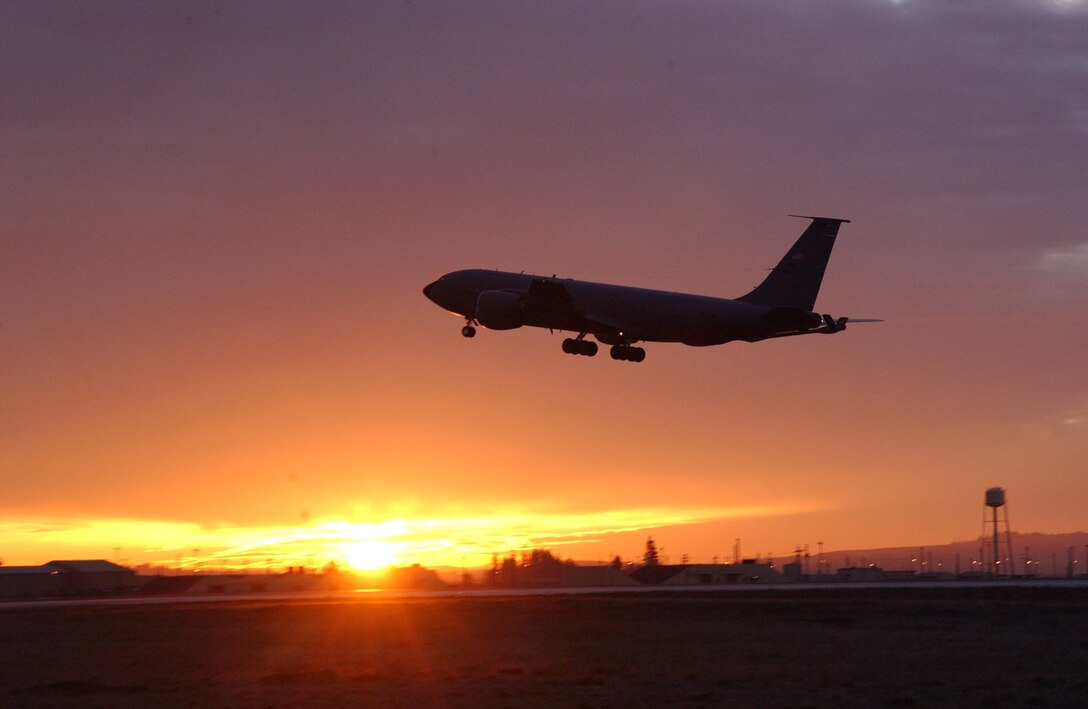 Aerial refulers, like the KC-135 Stratotanker shown here, pumped more than 2.1 million pounds of fuel Feb. 18 to coalition fighters participating in operations Enduring Freedom and Iraqi Freedom.  (U.S. Air Force photo/Airman 1st Class Nathan Putz)