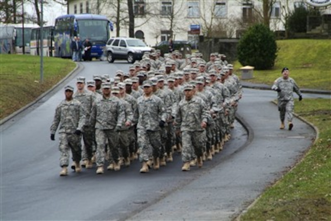 U.S. Army soldiers from 2nd Battalion, 3rd Field Artillery Regiment and the 16th Engineer Battalion, march to the Alpine club on Giessen Army Depot, Germany, Feb. 14, 2007. Family members, friends and community members welcomed the soldiers following their 14-month tour in Iraq.