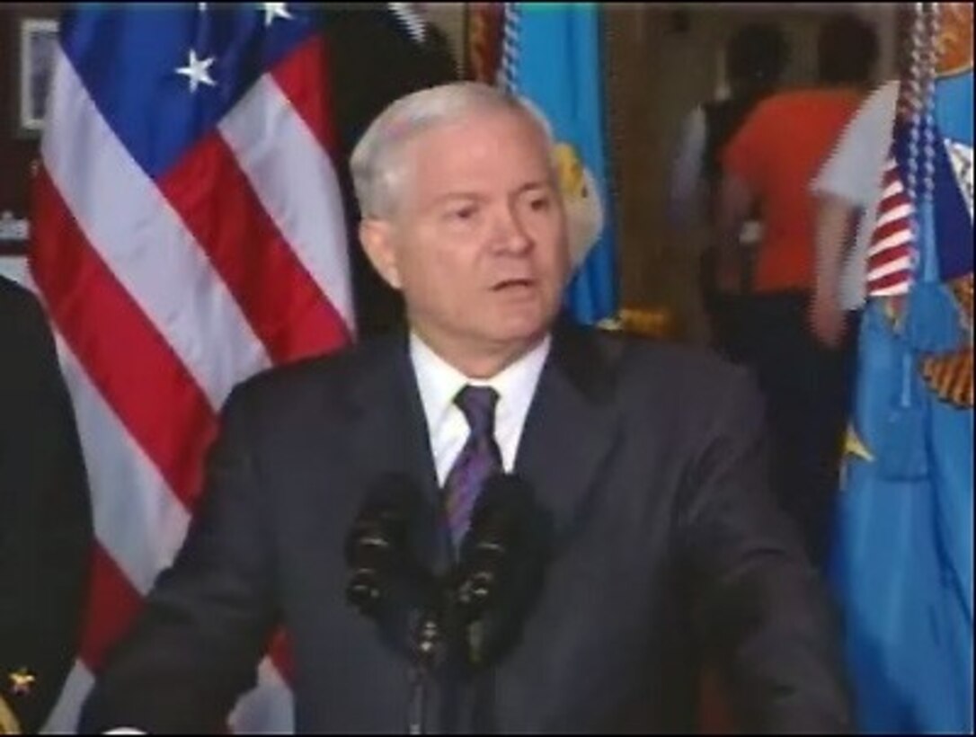 Defense Secretary Robert Gates conducts a press briefing at Walter Reed Army Medical Center, Washington, D.C., Feb. 23, 2007. 