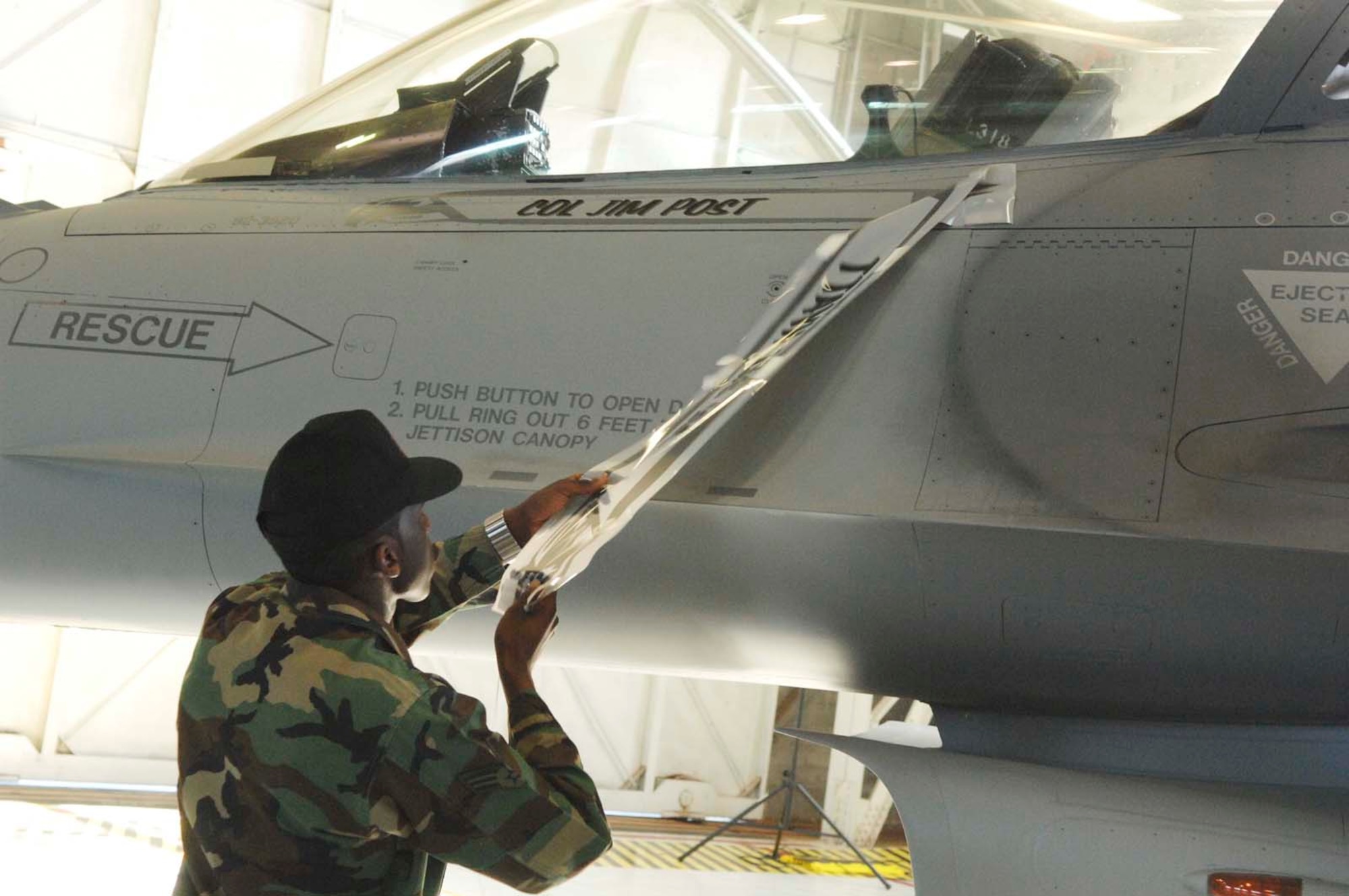 SHAW AIR FORCE BASE, S.C.-- Col. James Post's name is revealed on the 20th Fighter Wing F-16 flagship during the change of command ceremony Feb. 28. (U.S. Air Force photo/ Staff Sgt. Josef Cole)