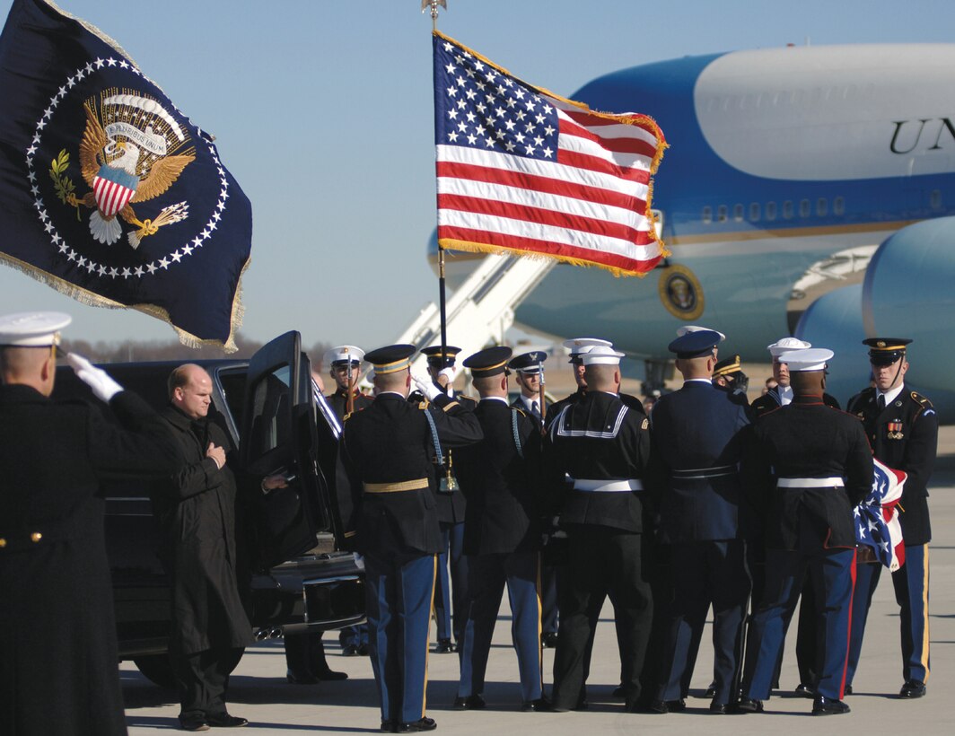 ANDREWS AFB, Md. -- Servicemembers and invited guests bid a final farewell to former President Gerald R. Ford during a military departure ceremony held in his honor Tuesday. The Ford family flew on board the 89th Airlift Wing VC-25 aircraft to Grand Rapids, Mich., the hometown of the former commander-in-chief. The grounds of the Gerald R. Ford Museum in Grand Rapids, Mich., was the final place of internment for President Ford.             
(U.S. Air Force photo by Tech. Sgt. Jason W. Edwards)(Released)