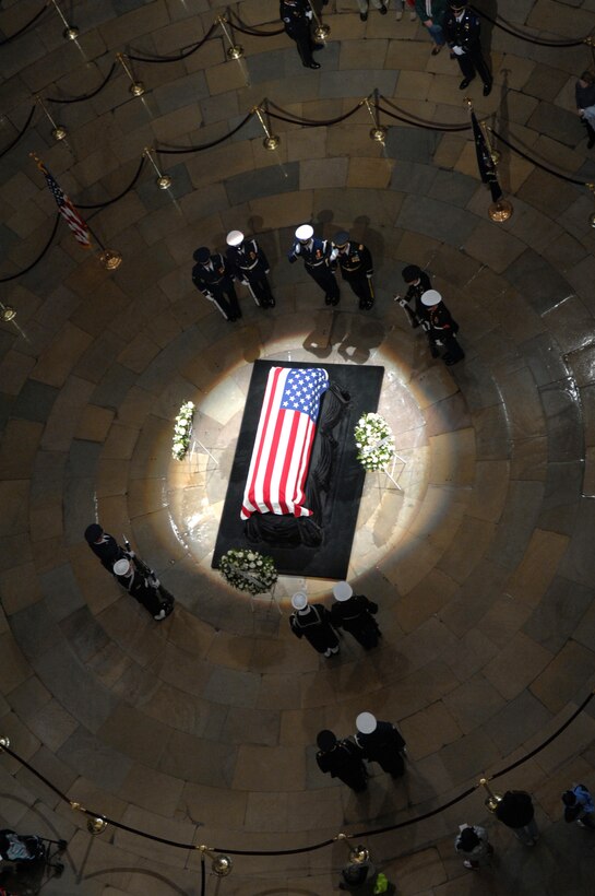 Armed Forces Honor Guard members watch over the casket of former President Gerald R. Ford as it lies in the U.S. Capitol rotunda Jan. 1 in Washington, D.C. (U.S. Air Force photo/Airman 1st Class Timothy Chacon)