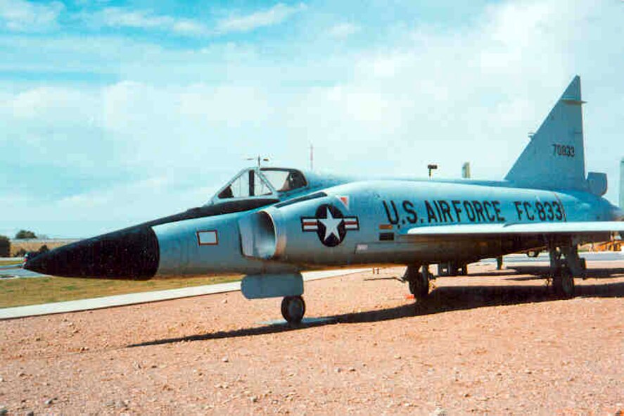 Convair F-102A-90-CO "Delta Dagger"
S/N 57-0833

