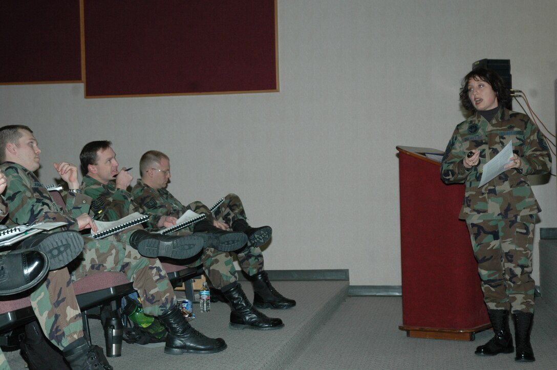 Master Sgt. Geri Dreibelbis, an instructor from the U.S. Air Force First Sergeant Academy, instructs a diverse group of non-commissioned officers, senior non-commissioned officers and company garde officers during the First Sergeant seminar held here. The seminar is a one week course comprised of the same subjects taught at the first sergeant academy. (U.S. Air Force photo/Tech. Sgt. Steven Wilson)