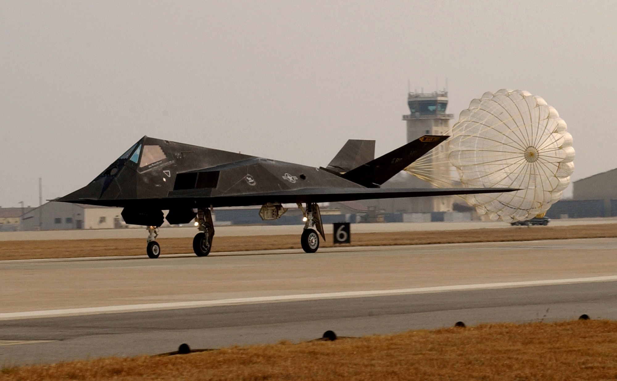 An F-117 Nighthawk taxies down the runway after landing Jan. 11 at Kunsan Air Base, Republic of Korea. A squadron of F-117s, together with 300 Airmen, have deployed here in support of a continuing force posture adjustment throughout the Pacific. The aircraft, assigned to the 9th Expeditionary Fighter Squadron, is part of the third squadron of Kunsan AB's host unit, the 8th Fighter Wing, during the deployment's duration. (U.S. Air Force photo/Senior Airman Darnell Cannady) 
