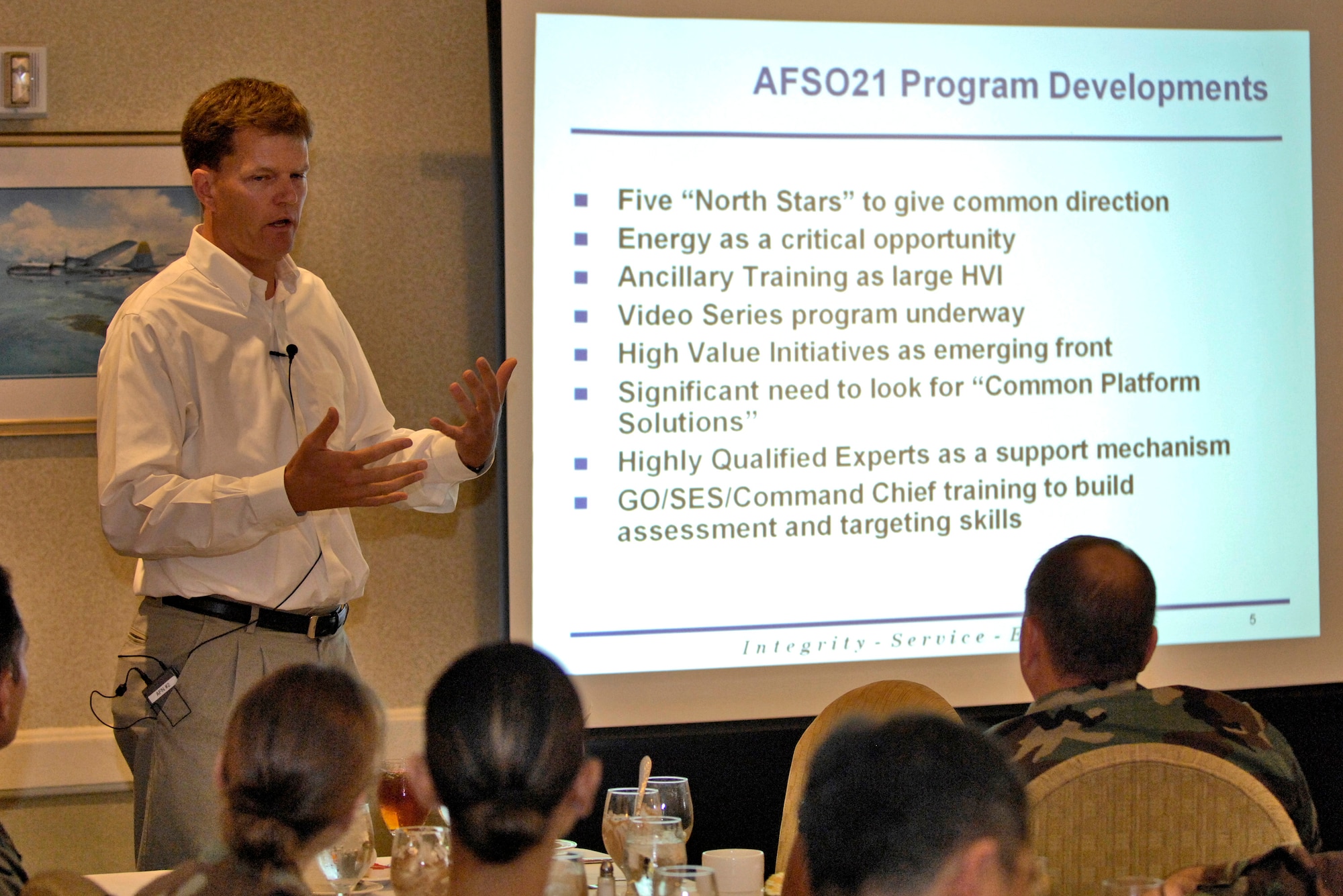 Dr. Ronald C. Ritter speaks to members of the Hickam Air Force Base, Hawaii, Logistics Officers Association Jan. 10 about Air Force Smart Operations for the 21st century. Dr. Ritter is the Air Force special assistant for AFSO 21.  He is helping Headquarters Pacific Air Forces and the Hawaii Air National Guard develop AFSO 21 initiatives.  (U.S. Air Force photo/Tech. Sgt. Shane A. Cuomo)