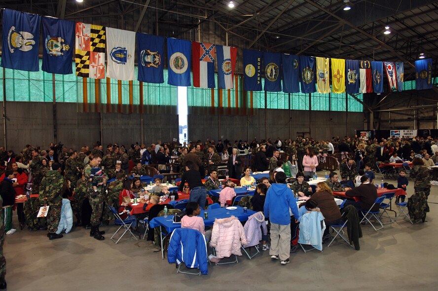 A crowd of more than 500 gathered Jan. 19 to welcome recently returned deployers back to Hanscom Air Force Base, Mass. (U.S. Air Force photo/Jan Abate)