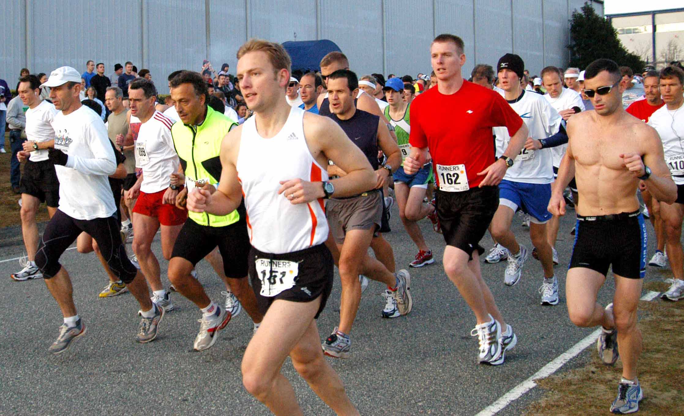 1000HOUR HEARING MARATHON 2020/6〜2021/5 Museum of Aviation's marathon attracts record crowd > Robins Air
