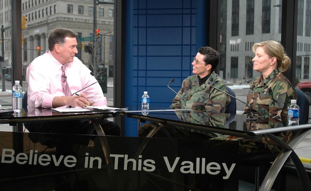 YOUNGSTOWN AIR RESERVE STATION, Ohio—Air Force Reservists Lt. Col. Pat Brunner and Master Sgt. Randi Baum enjoy talking about their Air Force Reserve careers as guests on MY YTV's "For the People" which aired live on January 23, 2007. 