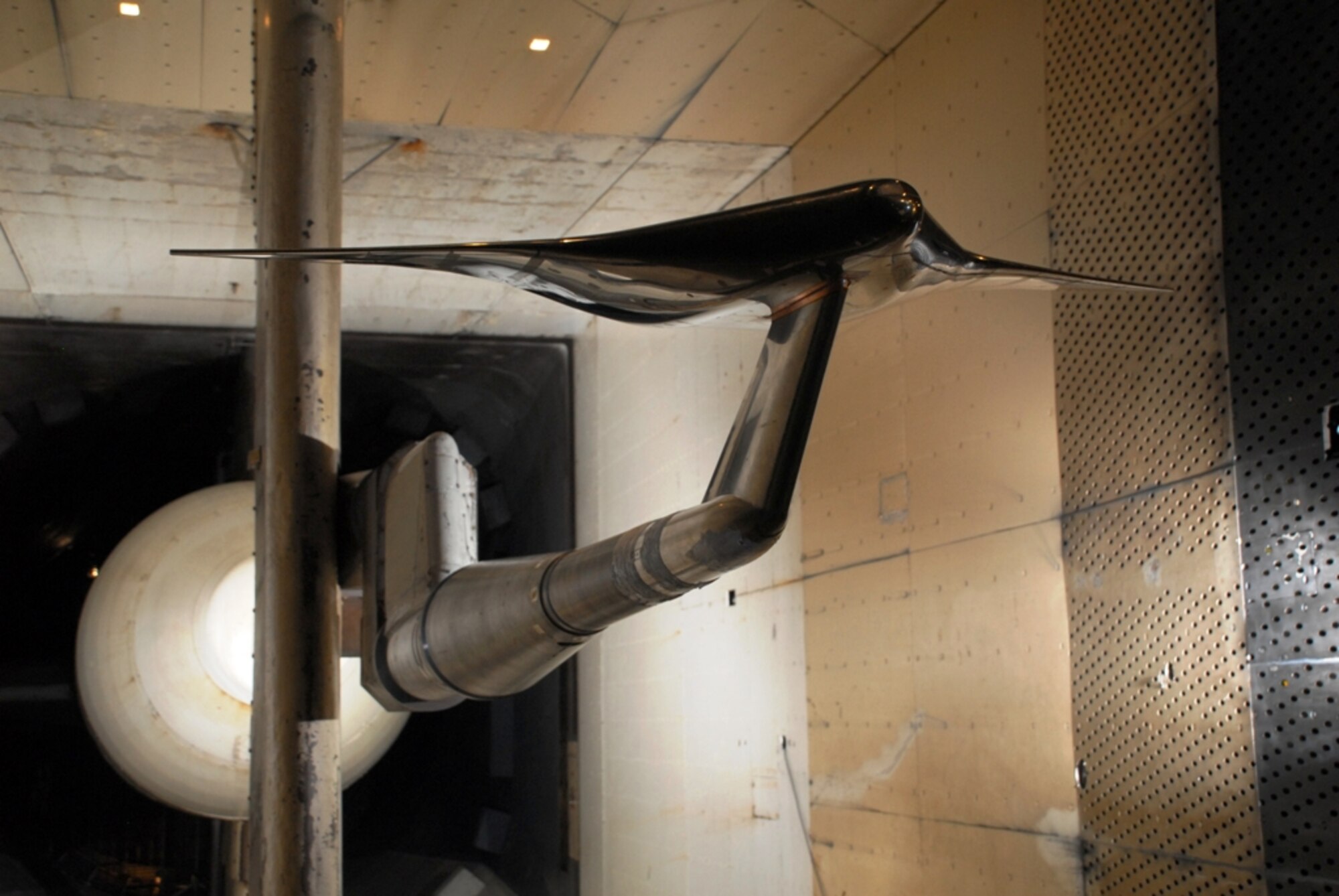Arnold Engineering Development Center recently concluded aerodynamic tests on this two-percent model of the BWB aircraft in the center's 16-foot transonic wind tunnel.