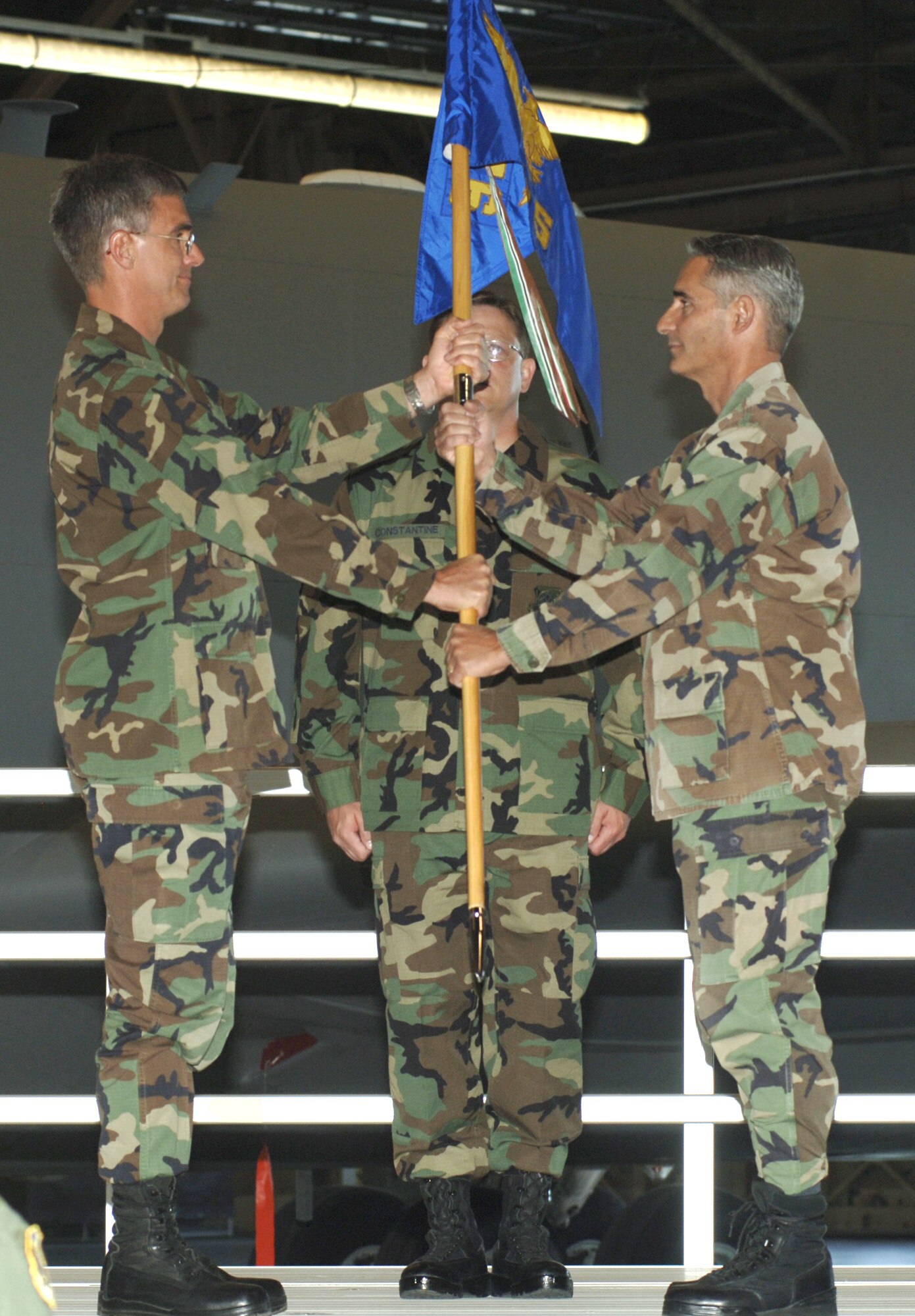 FAIRCHILD AIR FORCE BASE, Wash. – Col. Robert Egbert (left), 92nd Maintenance Group commander, officiates the change of command ceremony for Maj. Carl Hutcherson, new commander of the 92nd Maintenance Operations Squadron. Major Hutcherson comes to Fairchild from Wright Patterson Air Force Base, Ohio, where he recently received a Master of Logistics Management from the Air Force Institute of Technlogy. (U.S. Air Force photo/ Senior Airman Chad Watkins) 