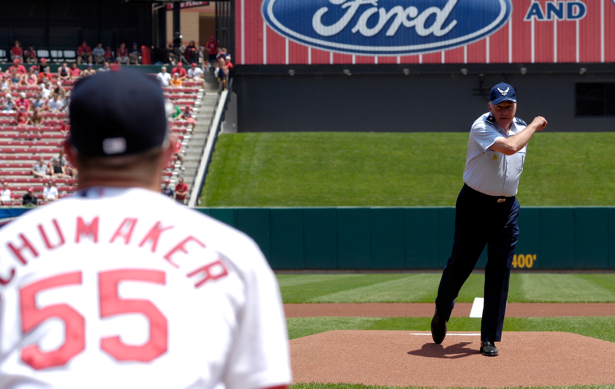 Maj. Gen. Thomas F. Deppe throws the first pitch July 8 at the Cardinals-Giants baseball game in Busch Stadium in St. Louis. The perfect toss to left fielder Skip Schumaker was part of the Air Force Week St. Louis festivities.  General Deppe is the 20th Air Force commander at F.E. Warren Air Force Base, Wyo.  (U.S. Air Force photo/Staff Sgt. Brian Ferguson)