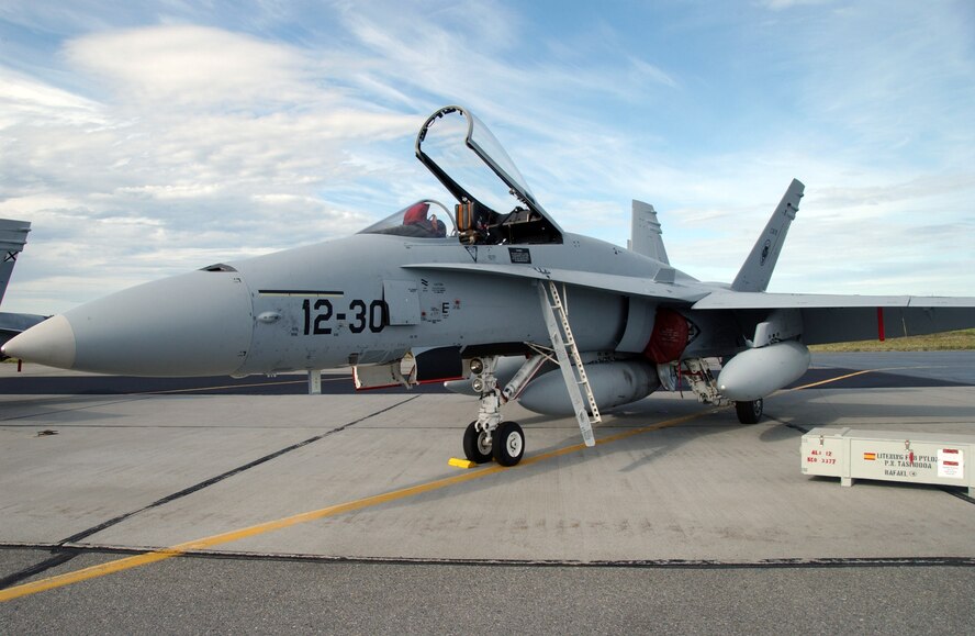 A Spanish F-18 sits on the flight line at Eielson Air Force Base, Alaska, July 10 waiting to be serviced before a training mission.  A group of Spanish airmen are participating in Red Flag-Alaska 07-3, a multi-service, multi-platform coordinated, combat operations exercise, which runs through the July 27.  (U.S. Air Force photo/Airman 1st Class Christopher Griffin) 
