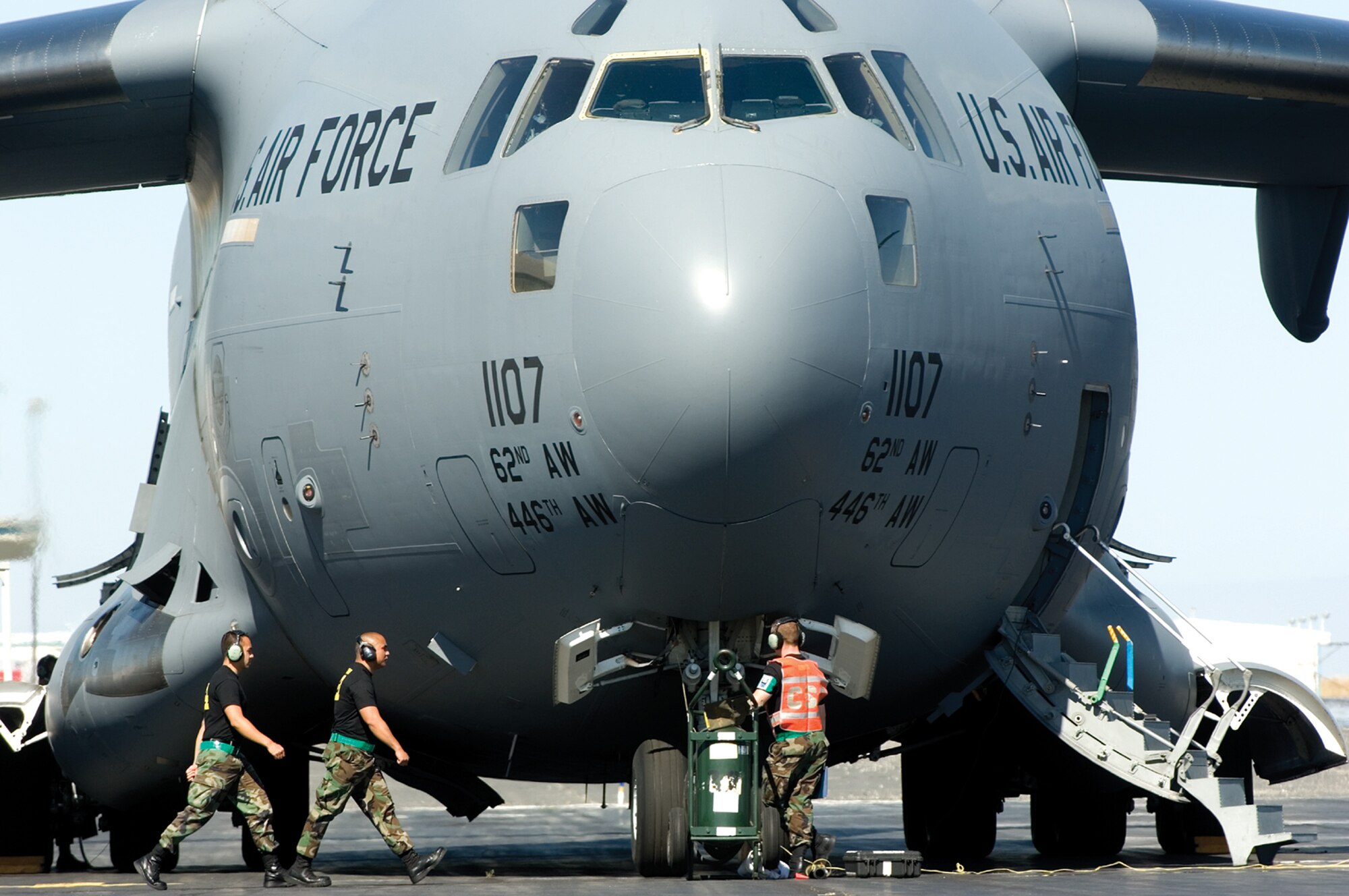 MCCHORD AIR FORCE BASE, Wash. -- From left, Staff Sgt. Zachary Hoene, Tech. Sgt. Carey Yamaguchi and Staff Sgt. Jeddiah Smith, all from the 62nd Maintenance Group's Rodeo team, prepare to launch a C-17 Globemaster III as part of a Rodeo training session Tuesday at Moses Lake.  (U.S. Air Force photo/Abner Guzman)