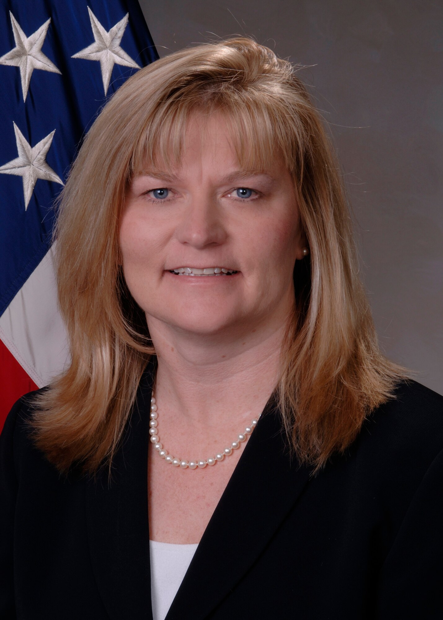 Vonda Buhl, chief of contracting, 508th Aircraft Sustainment Wing (U.S. Air Force photo)