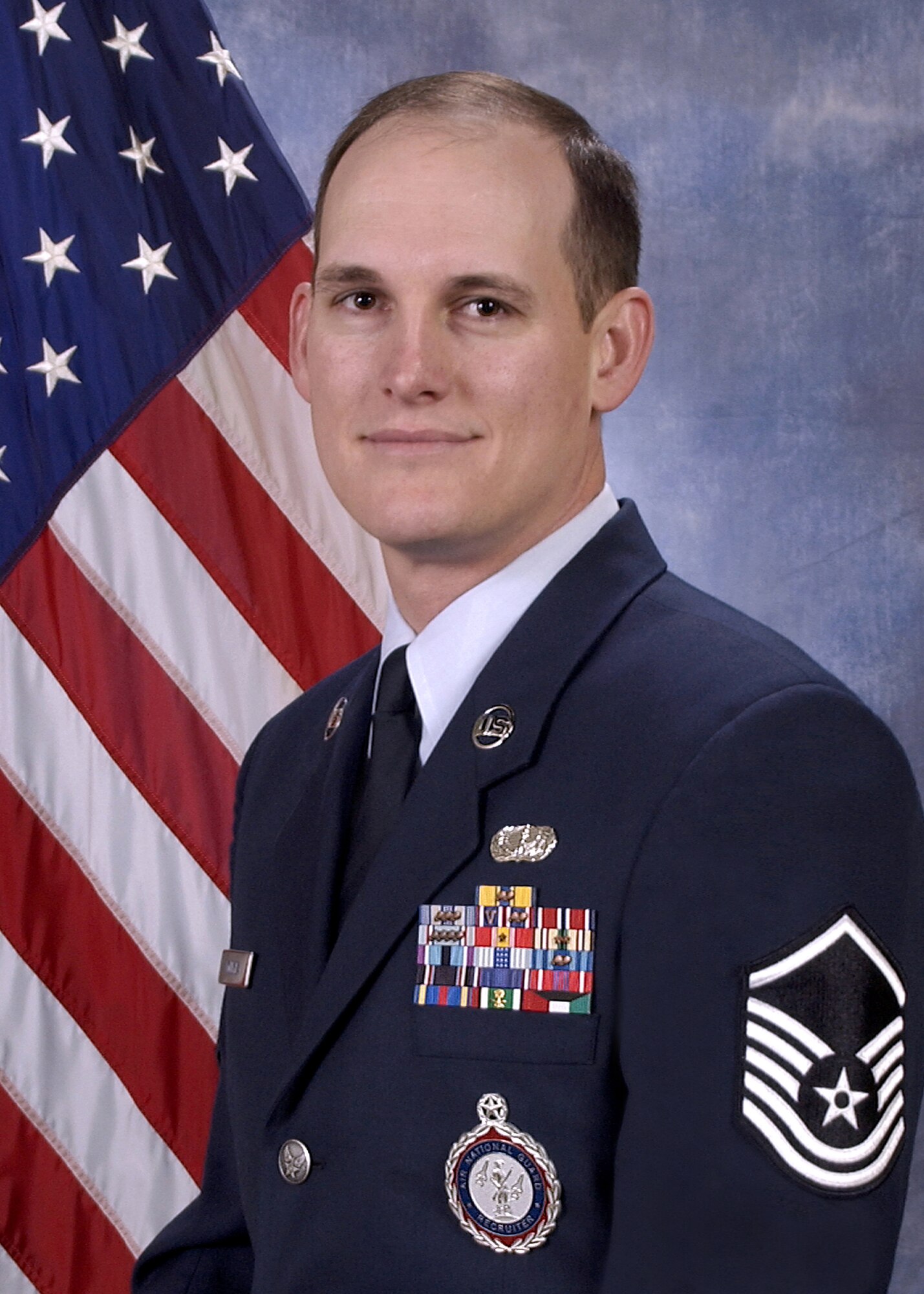 Master Sgt. Eddie McElyea, a 189th Airlift Wing recruiting office supervisor, received the Air National Guard's Eastern Sector Medicine Man Award for his efforts in recruiting medical professionals into the Arkansas Air National Guard.