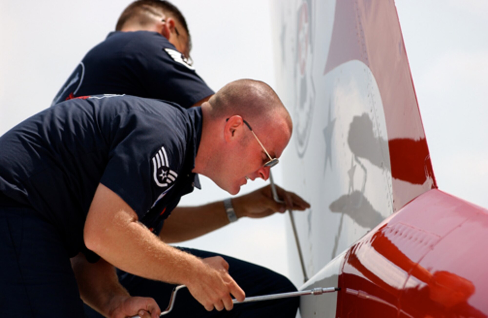 HICKAM AIR FORCE BASE, Hawaii -- The U.S. Air Force Thunderbirds will perform three shows over Waikik Beach during Air Force Week Honolulu.  The shows will take place on Sept. 13 at 9 a.m. and 2:30 p.m. and Sept. 15 at 2:30 p.m. The Thunderbird team represents the thousands of hard-working Airmen voluntarily serving America and defending freedom around the world.