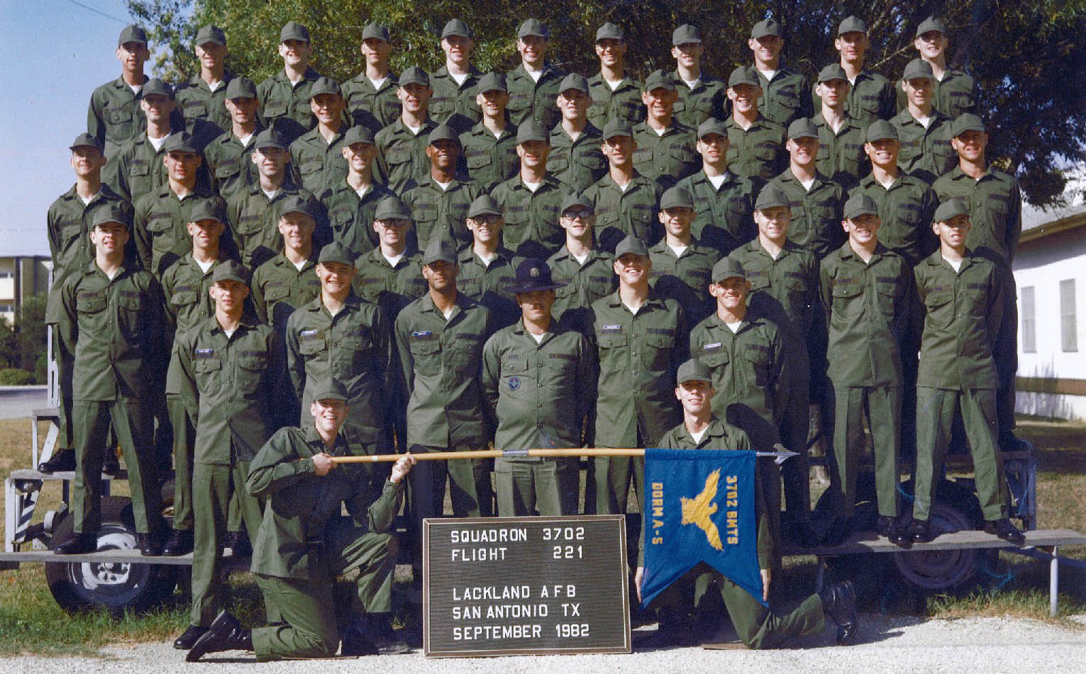 3702 Flt 221 Sep 1982
