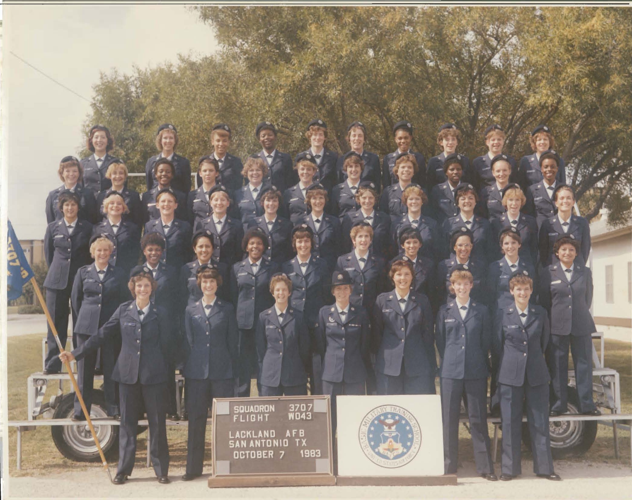 3707 Flt W043 Oct 1983