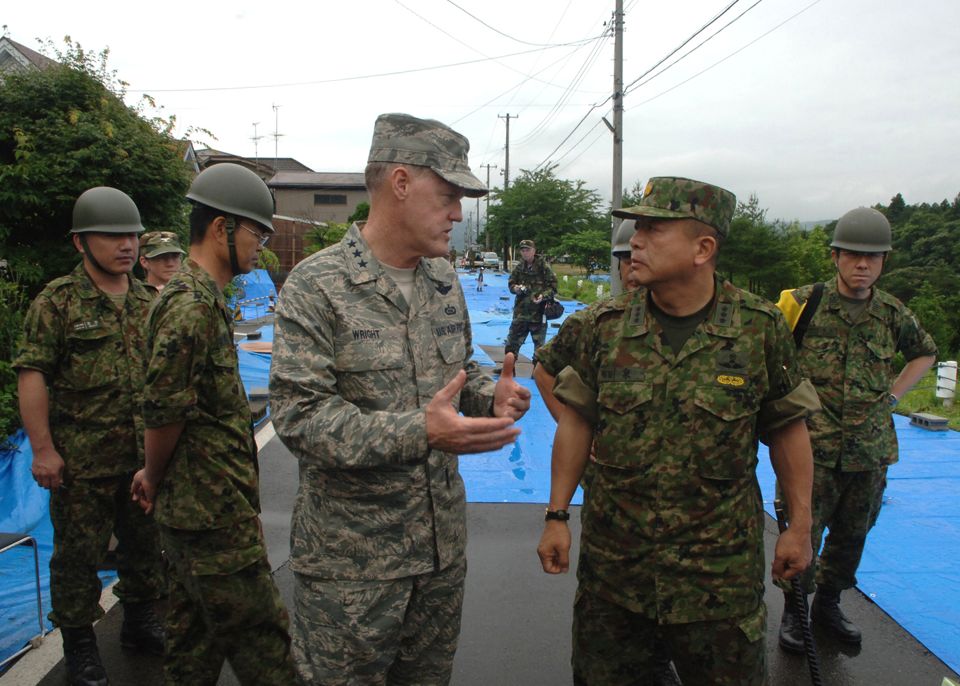USFJ commander visits earthquake relief team > Pacific Air Forces