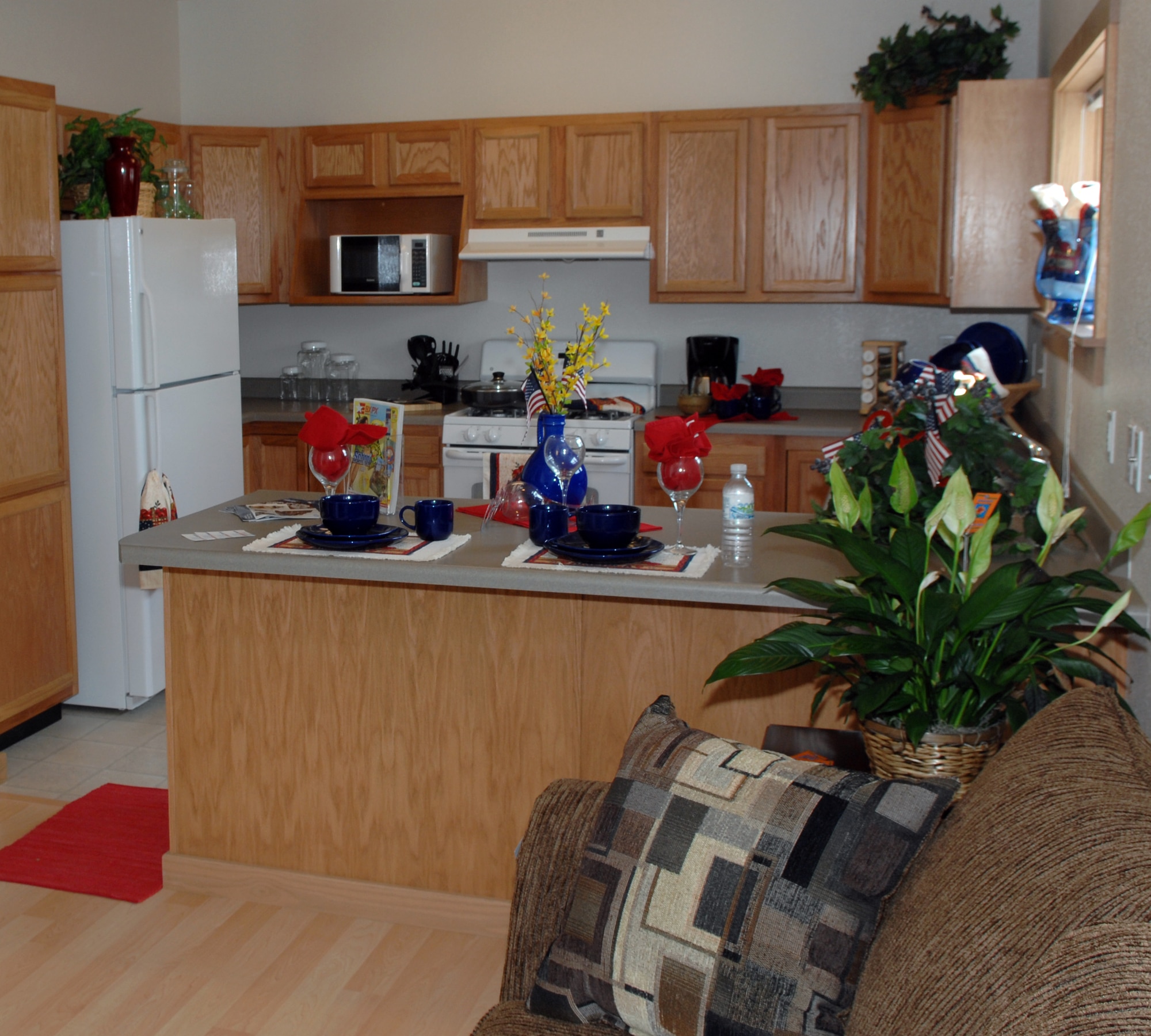 WHITEMAN AIR FORCE BASE, Mo. -- The kitchens of the new housing units have a new refrigerator, oven and dishwasher, as well as a hutch for a microwave. (U.S. Air Force photo/Staff Sgt. Jason Barebo)