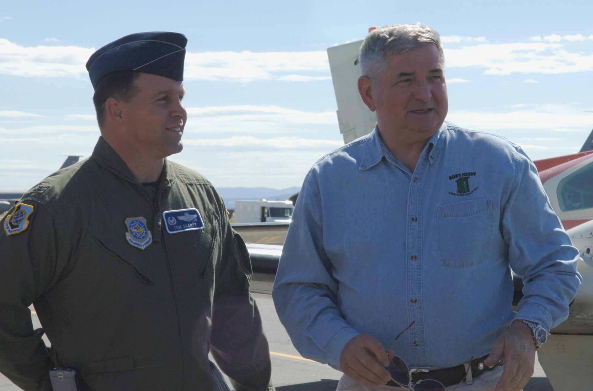 FAIRCHILD AIR FORCE BASE, Wash. – Col. Thomas Sharpy, 92nd Air Refueling Wing commander, greets Gen. Ronald Fogleman (ret.), former Air Force Chief of Staff, as he arrives here July 24. The general accepted an invitation to speak to Airmen on the base during the 92nd Air Refueling Wing’s 60th Anniversary Speakers Symposium, a monthly event celebrating the Air Force anniversary. The general and his wife, Jane, also visited various base organizations and people before leaving July 25. (U.S. Air Force photo/ Airman 1st Class Jocelyn Ford)