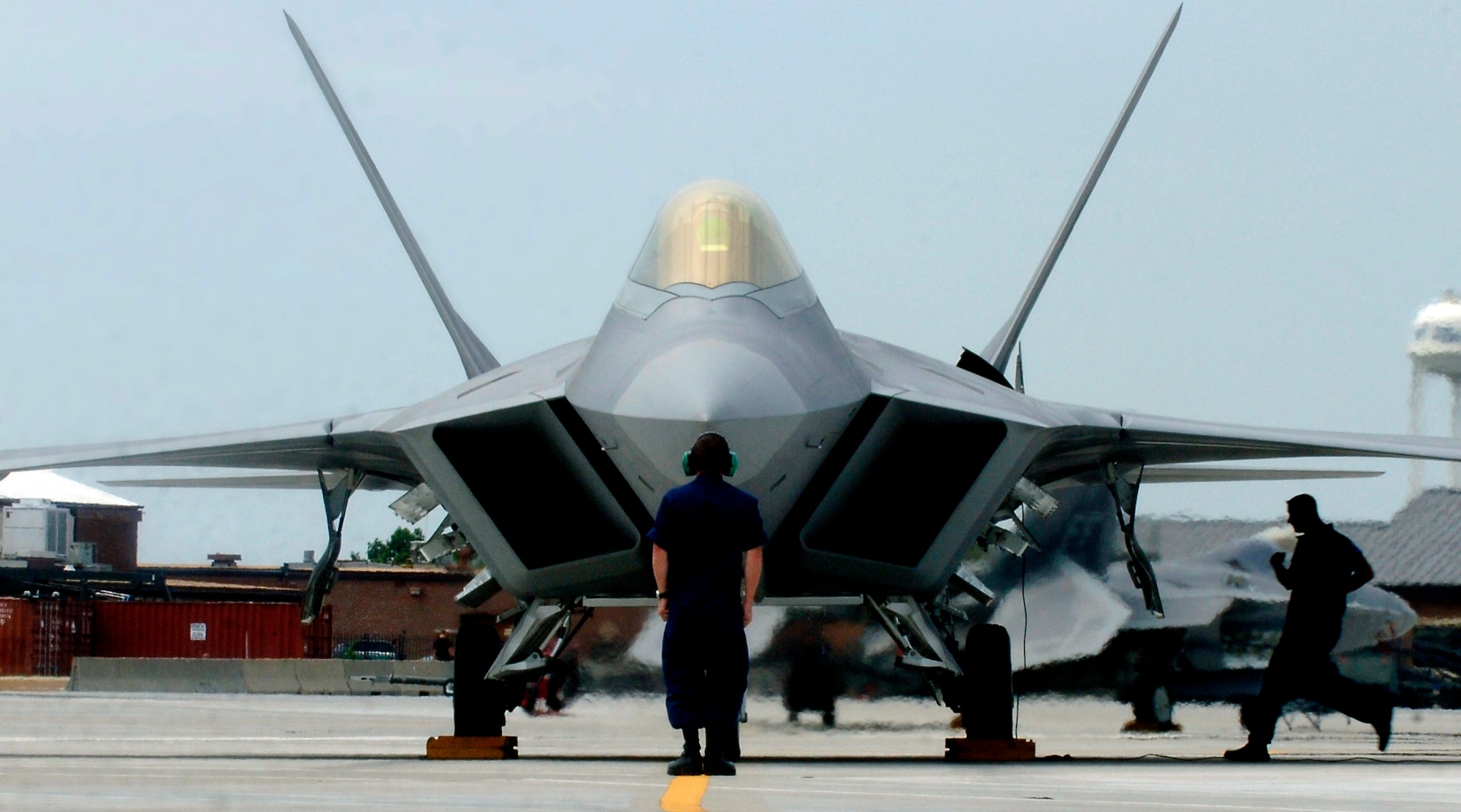 f 22 raptor take off