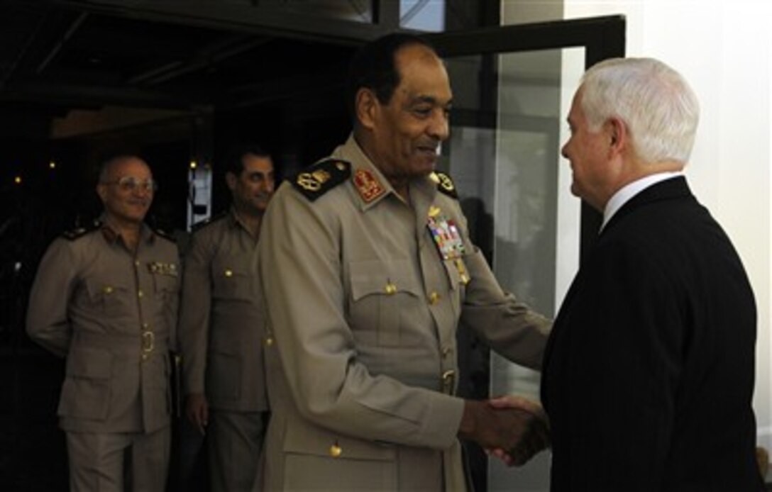 Secretary of Defense Robert M. Gates (right) meets with Egyptian Minister of Defense Field Marshal Tantawi in Sharm El Sheikh, Egypt, July 31, 2007. Gates, together with Secretary of State Condoleezza Rice, is in Egypt to meet with the president and the minister of defense to discuss regional affairs and the U.S.'s long-term relationship with Egypt. 