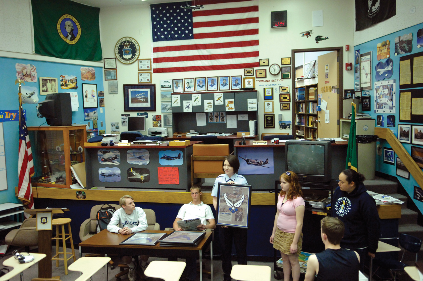 Air Force Recruiters: Recruiting Squadron gives students a closer look at a career in ...