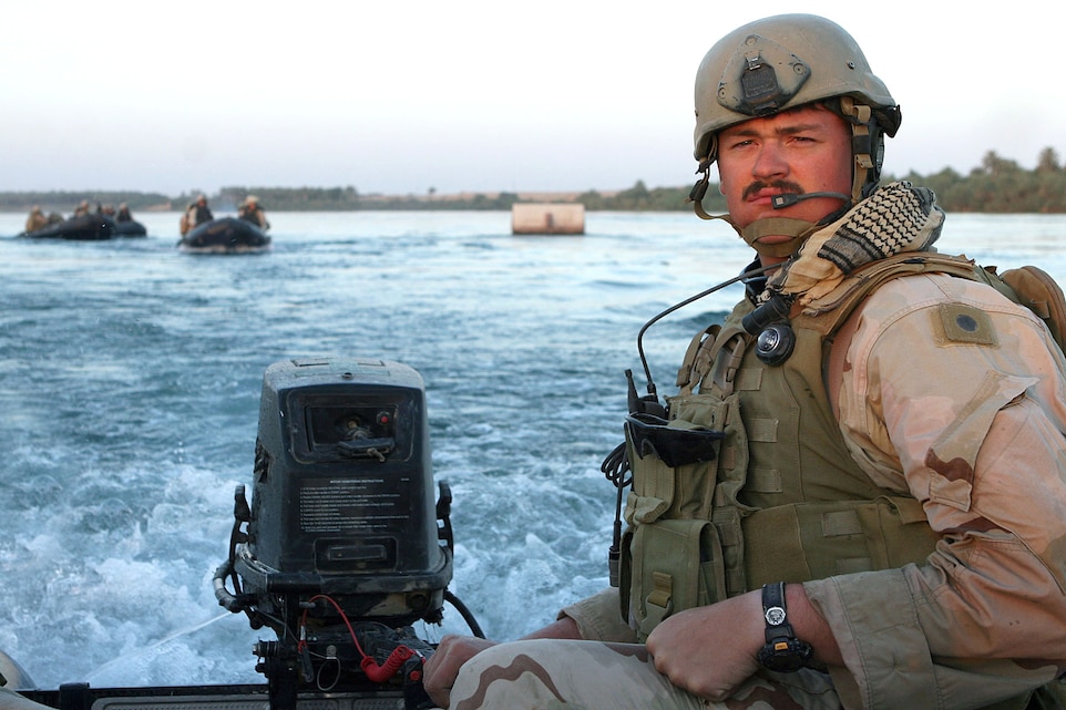 RCT-2 Marines 'hop' to it > 2nd Marine Division > Stories