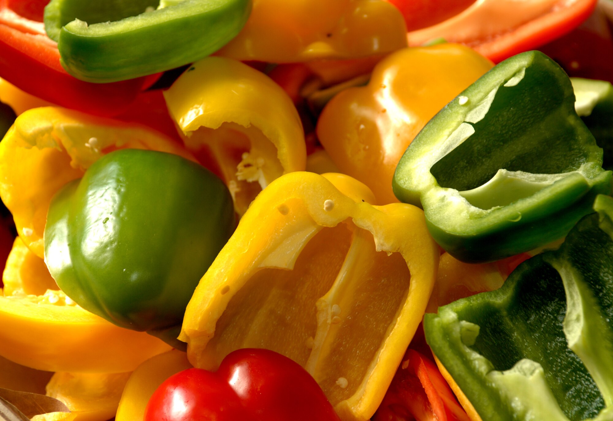 SPANGDAHLEM AIR BASE, GERAMNY -- Bell Peppers are part of a nutritious lunch time experience at the Mosel Dining Facility, that keeps Airmen “Fit to Fight” and mission ready, Spangdahlem Air Base, Germany, June 5, 2007. (U.S. Air Force photo/Airman 1st Class Stephanie Clark)
