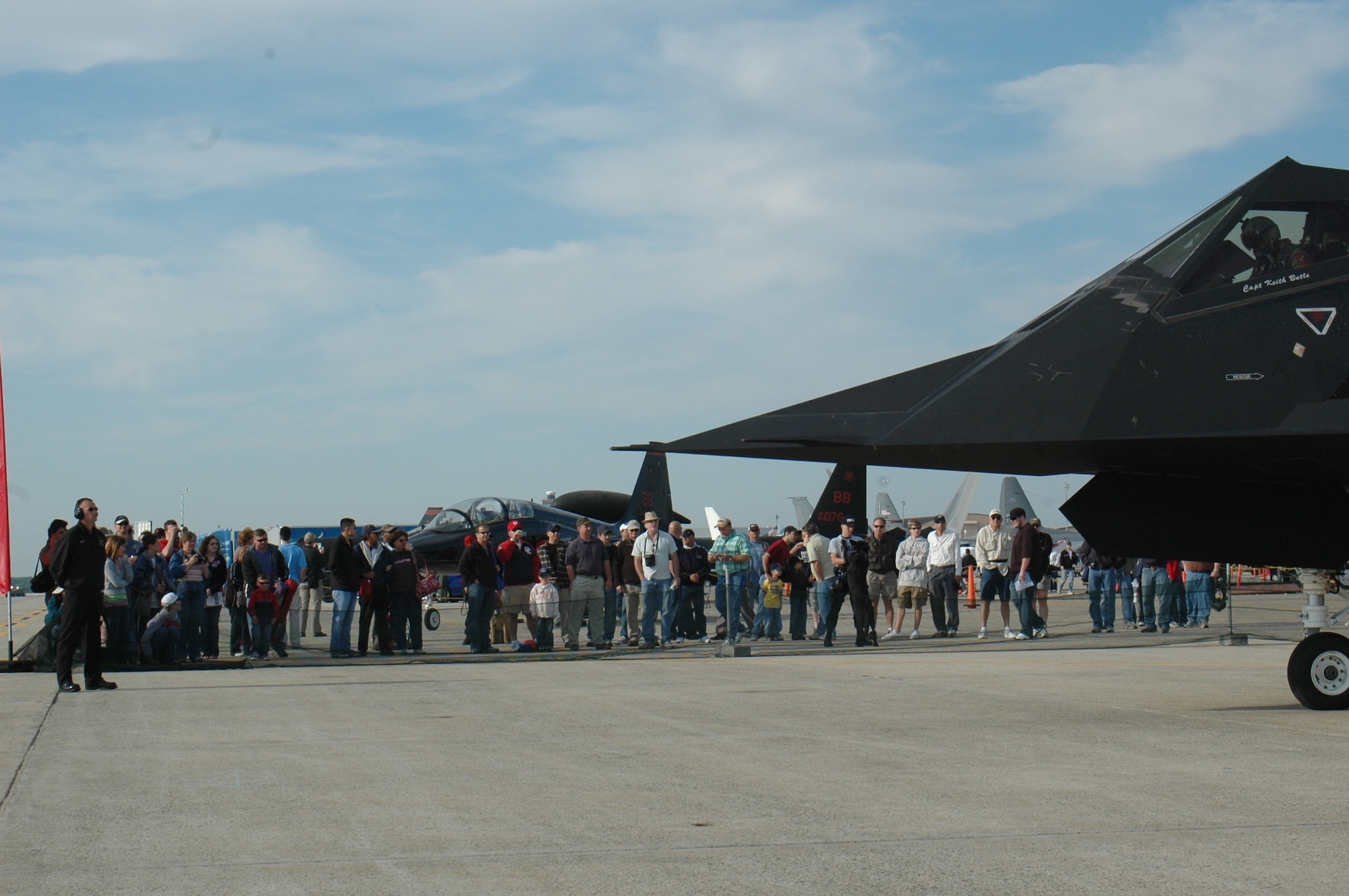 A crowd gathers at the Andrews Air Force Base, Md., air show to watch an F-117 taxi out for a takeoff. Despite it being a 25-year-old airframe, the jet still draws interest wherever it flies. (U.S. Air Force photo by 1st Lt. Phillip Ventura)