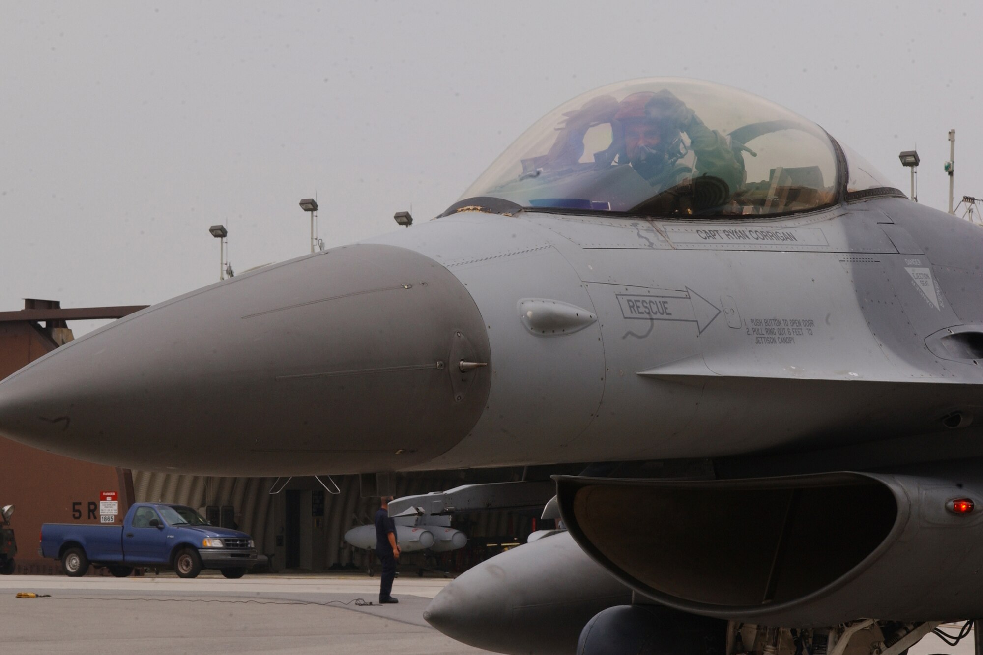 OSAN AIR BASE, Republic of Korea -- Lt. Col. Mark DeLong, 51st Operations Group deputy commander, reached the 3,000 hour milestone in the F-16 Fighting Falcon. He was greeted by wing leadership upon his return to Osan. (U.S. Air Force photo by Airman Jason Epley)