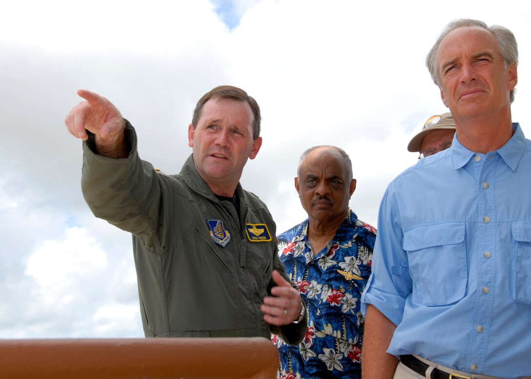 ANDERSEN AIR FORCE BASE GUAM, Brig. Gen. Douglas Owens, commander of the 36th Wing, shows Secretary of the Interior Dirk Kempthorne the shore line as it meets the northern boundary of Andersen Air Force Base. Secretary Kempthorne toured Andersen while on island to meet with government officials concerning the military build-up on Guam. (U.S. Air Force Photo by Airman 1st Class Daniel Owen)