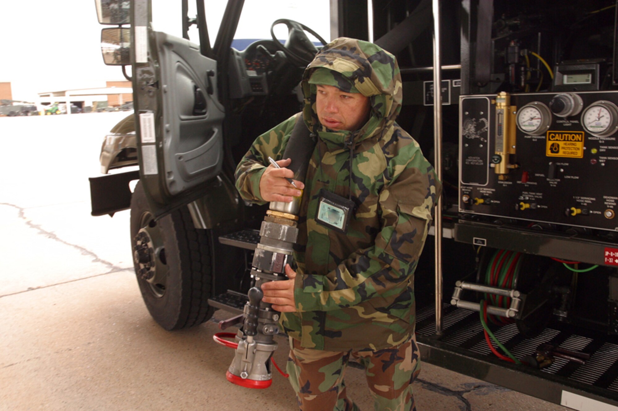 Tech. Sgt. Michael Smith, 419th Logistics Readiness Squadron, prepares to refuel an F-16 on the Hill AFB flightline ramp.  (U.S. Air Force photo by Senior Airman Daniel Durbin)